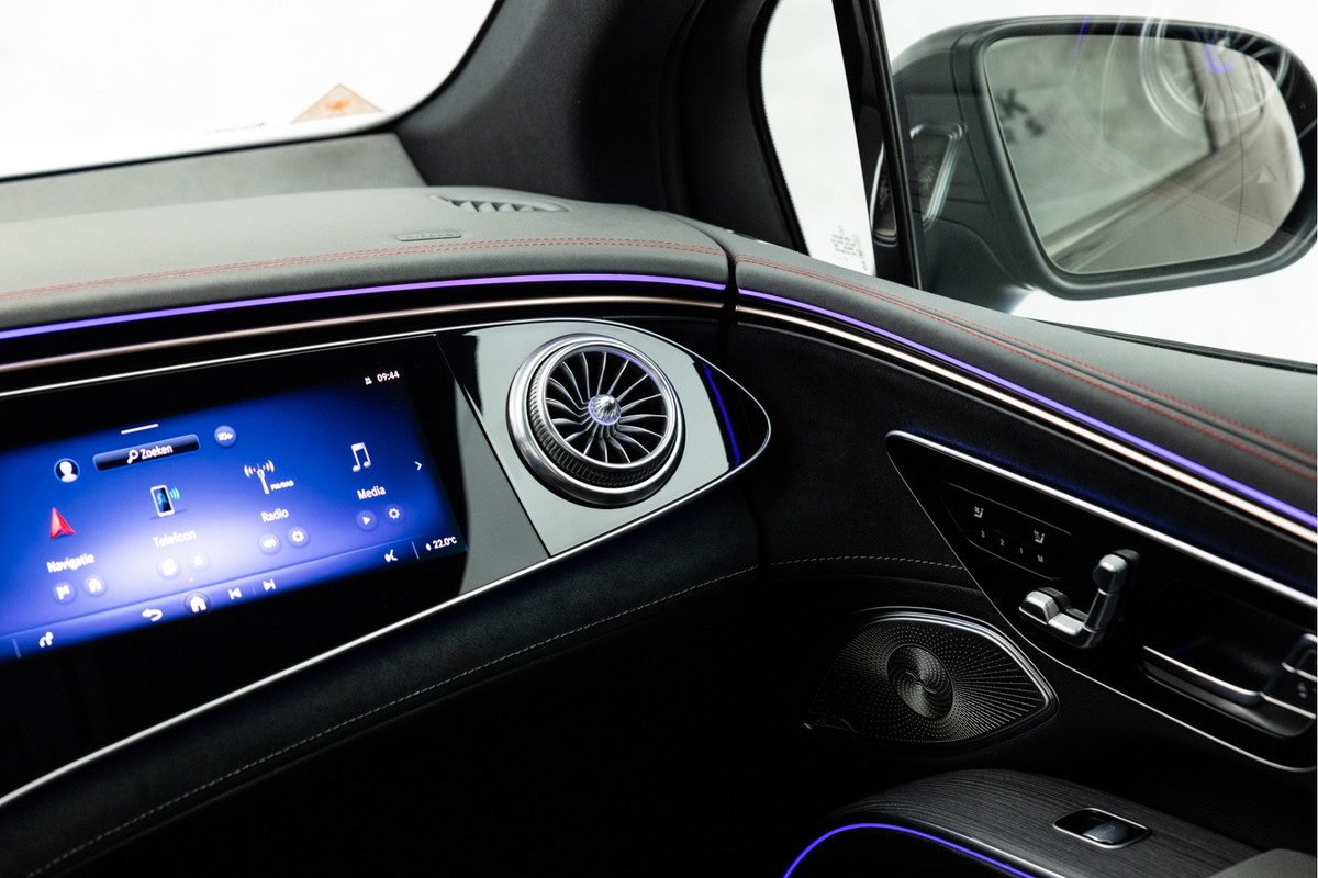 Mercedes-Benz EQS
