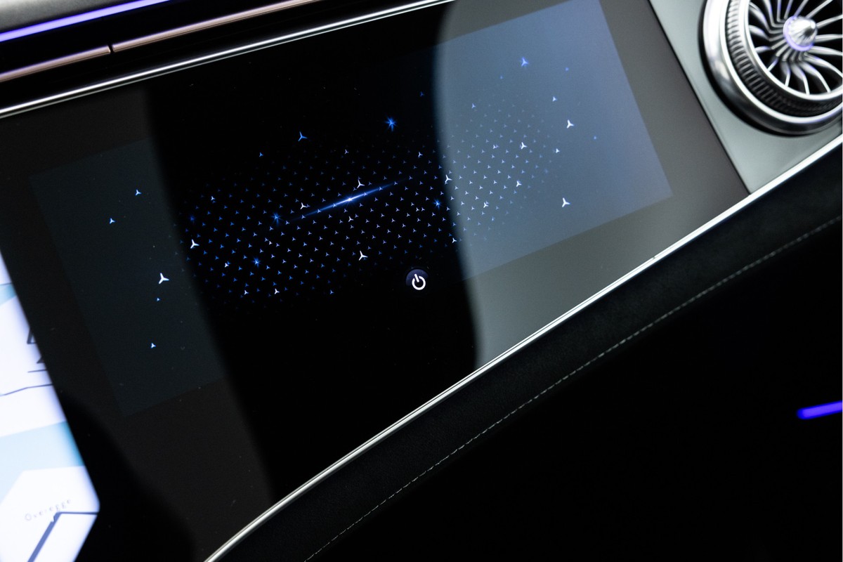 Mercedes-Benz EQS