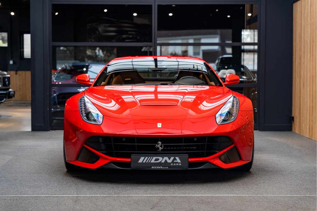 Ferrari F12