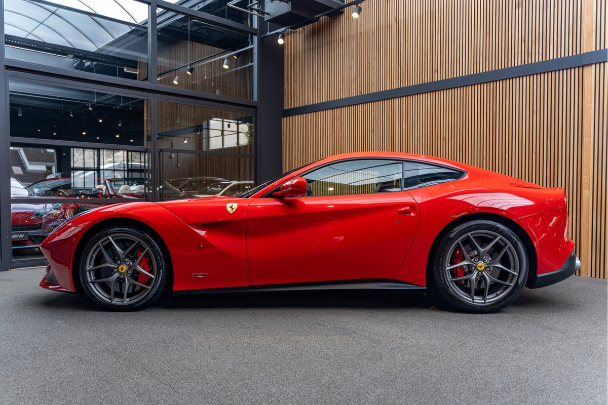 Ferrari F12