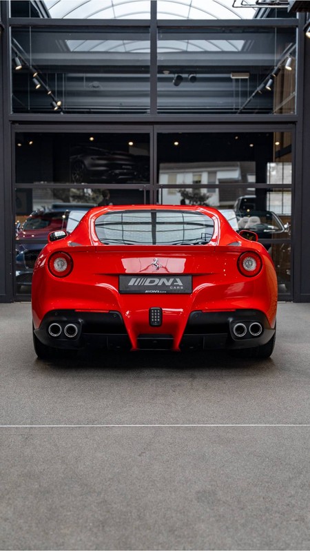 Ferrari F12