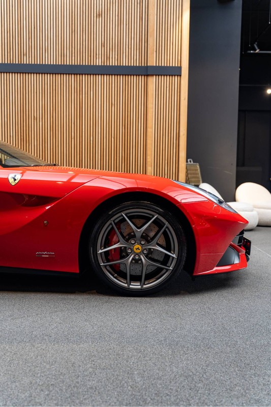 Ferrari F12