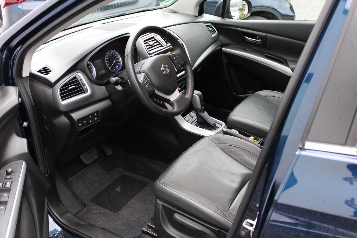 Suzuki S-Cross