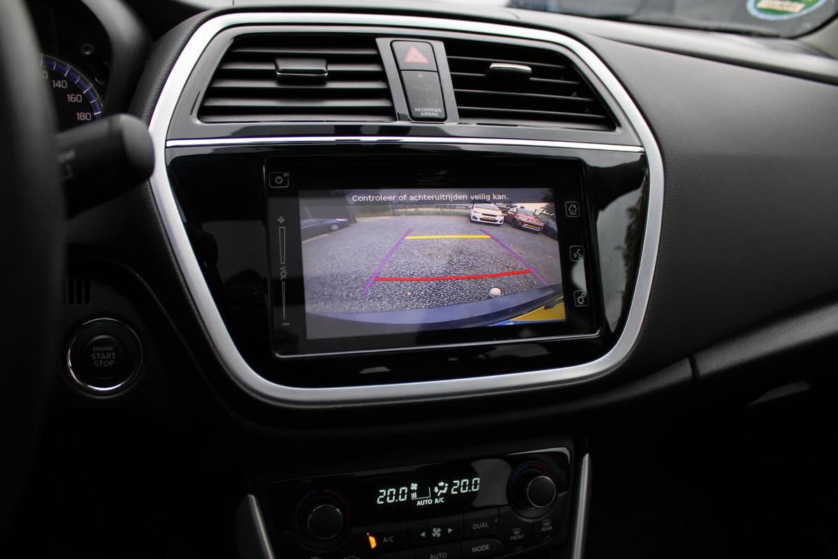 Suzuki S-Cross