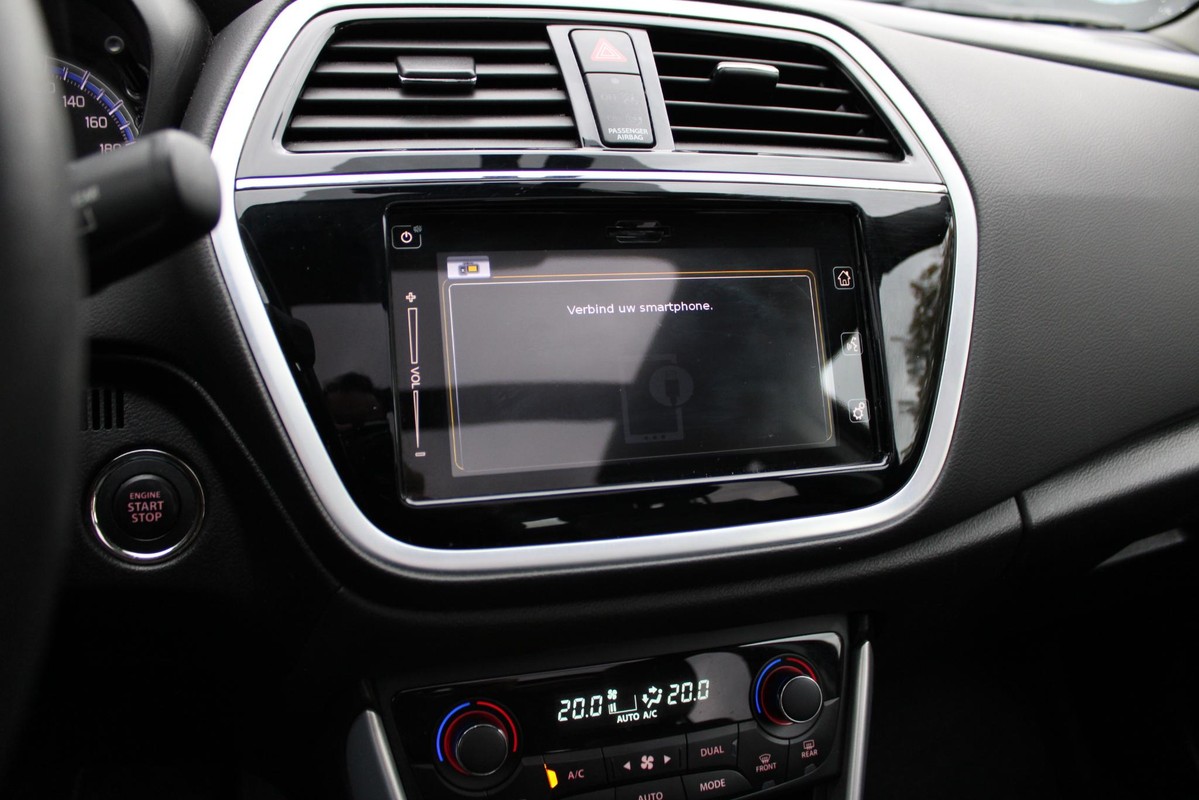 Suzuki S-Cross