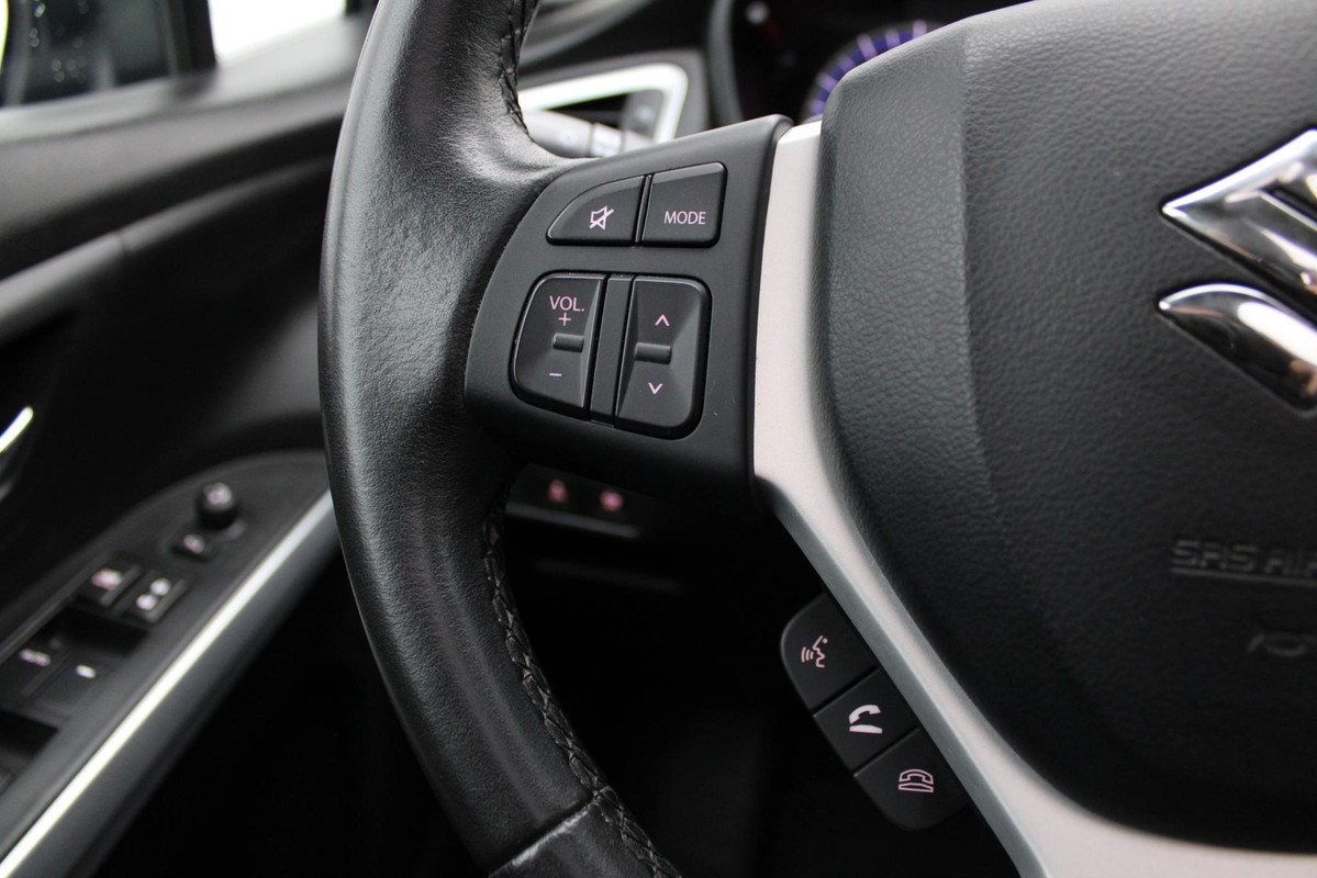 Suzuki S-Cross