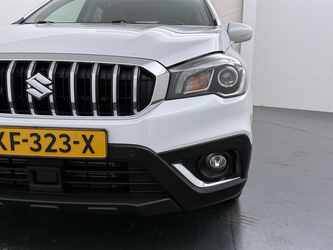 Suzuki S-Cross