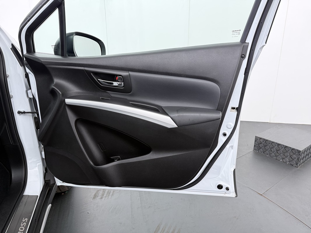 Suzuki S-Cross