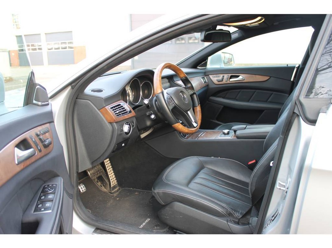 Mercedes-Benz CLS