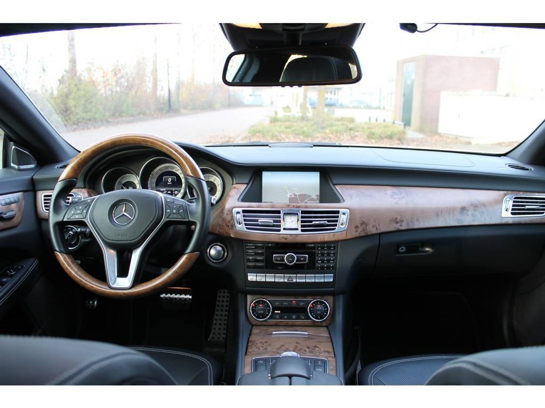 Mercedes-Benz CLS