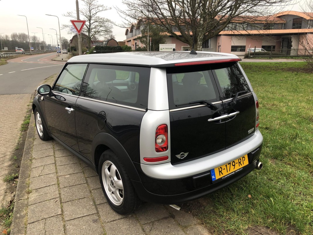 MINI Clubman