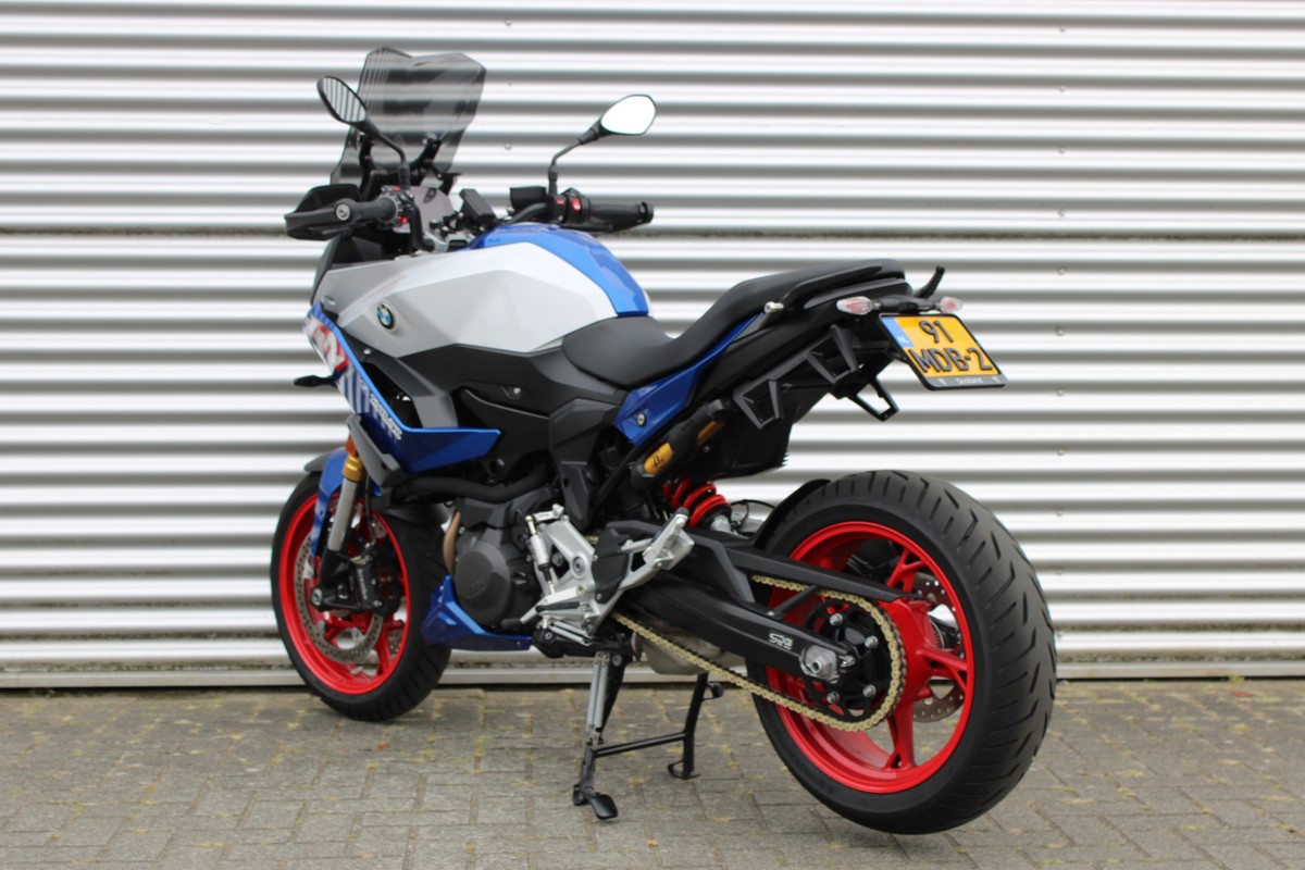 BMW F 900 XR