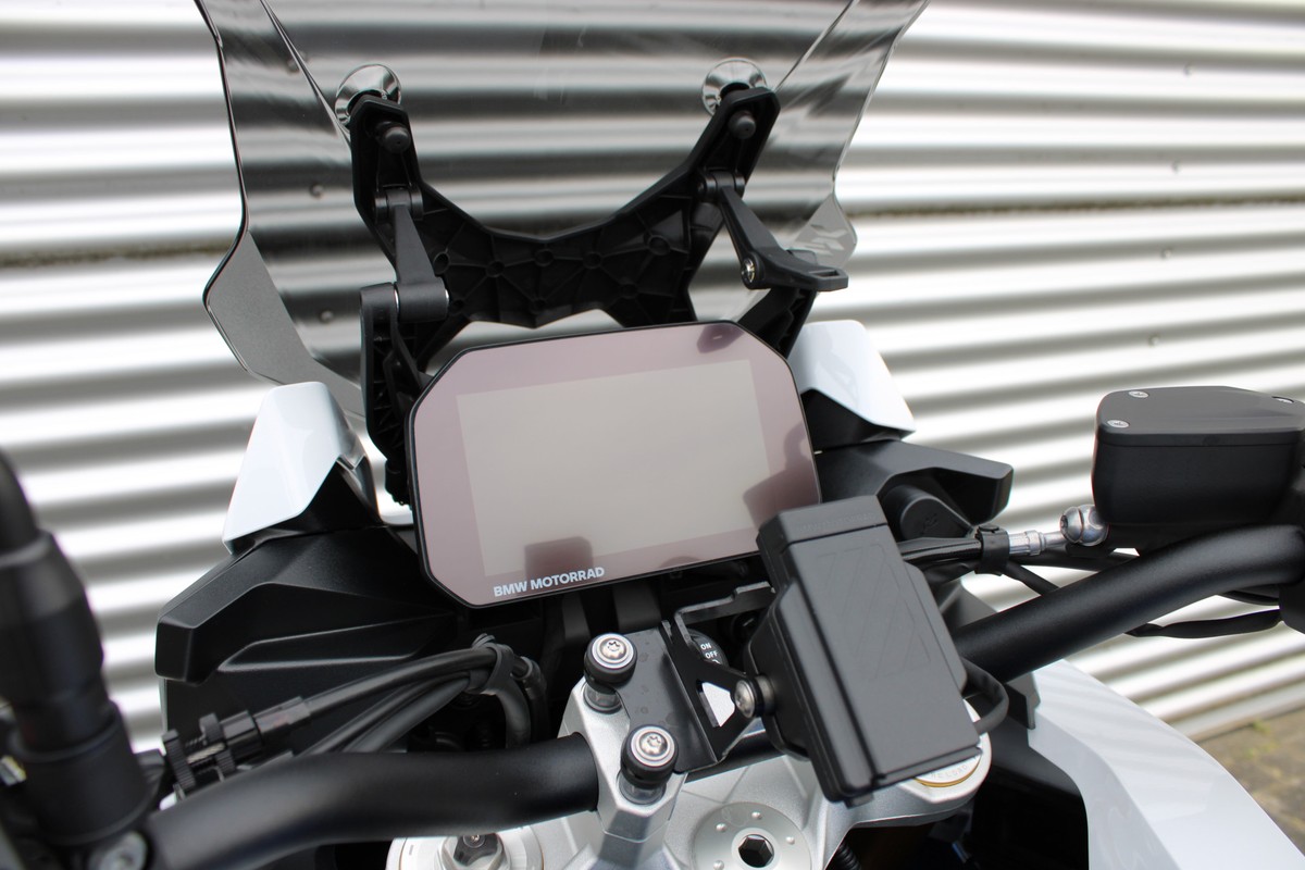 BMW F 900 XR