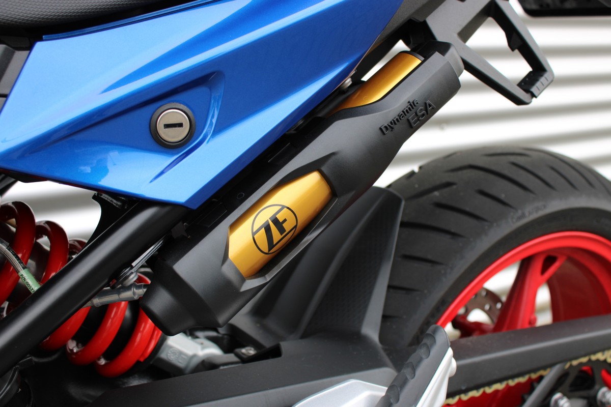 BMW F 900 XR