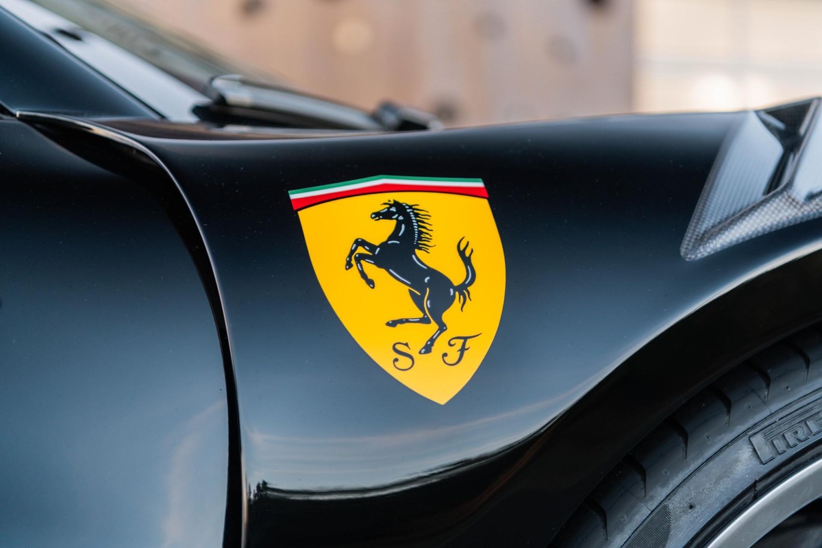 Ferrari 296