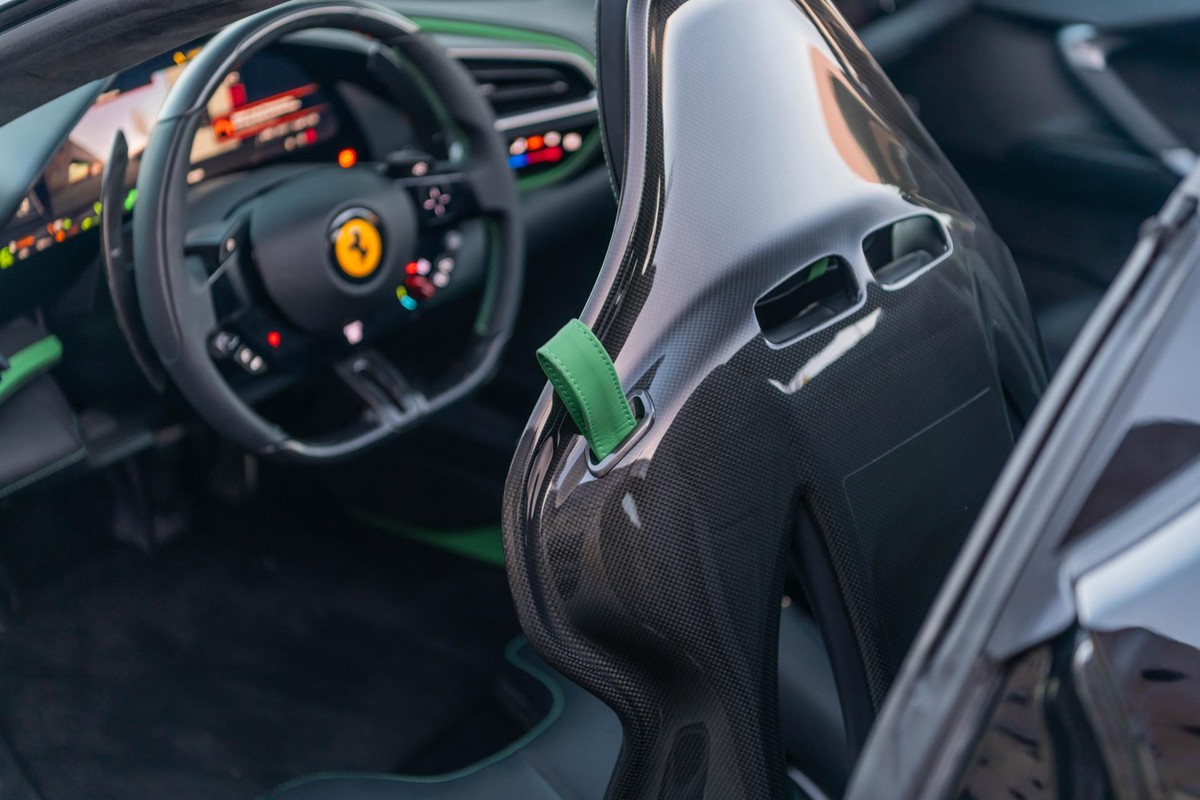 Ferrari 296