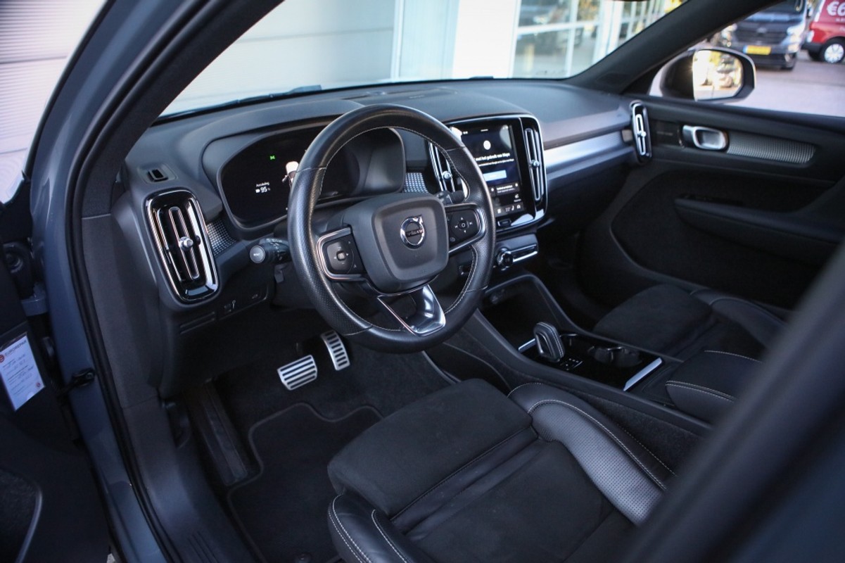 Volvo XC40