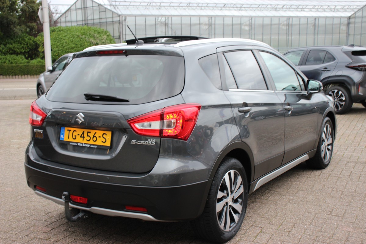 Suzuki S-Cross