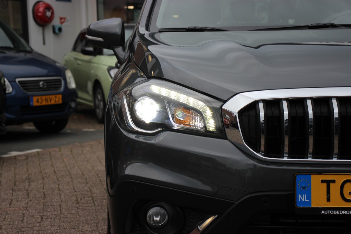 Suzuki S-Cross