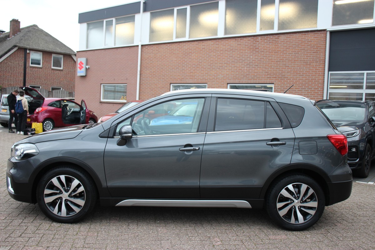Suzuki S-Cross