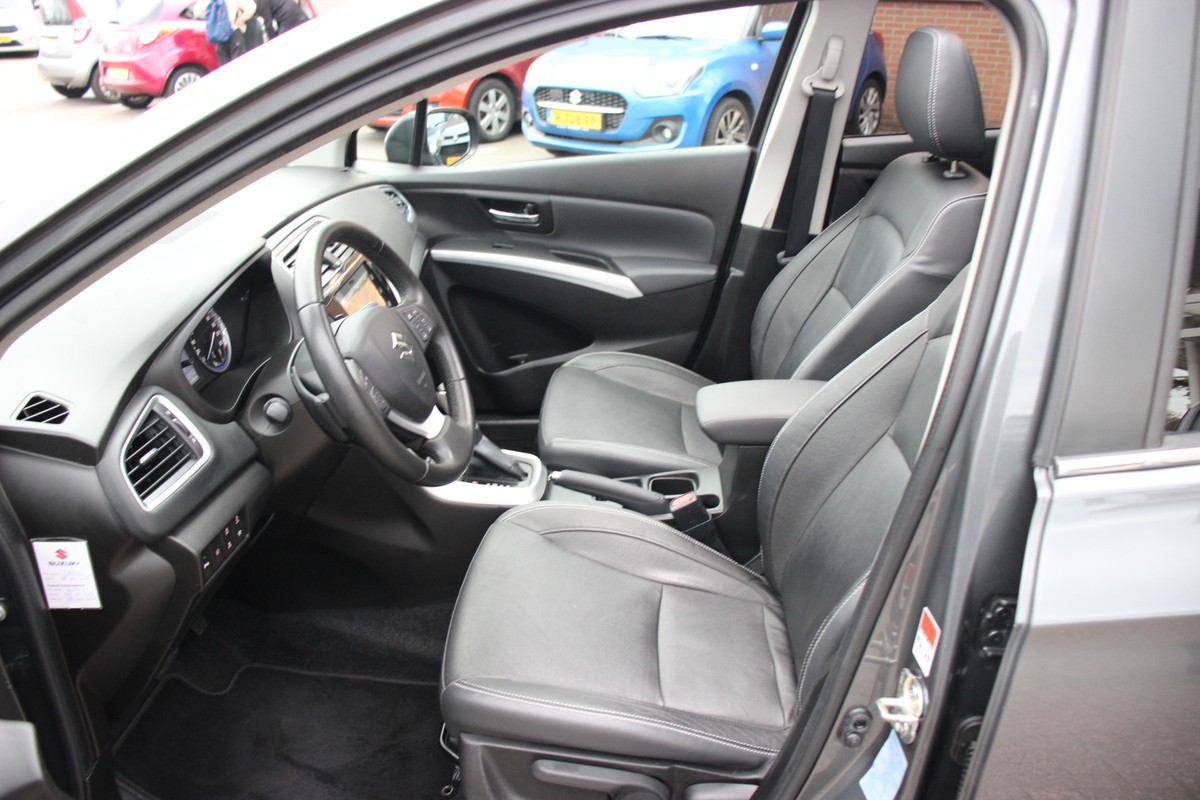 Suzuki S-Cross