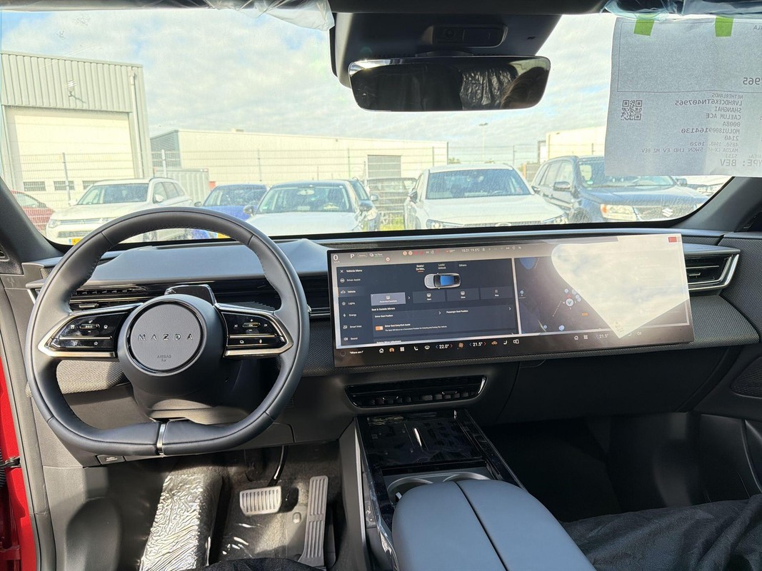 Mazda CX-6e