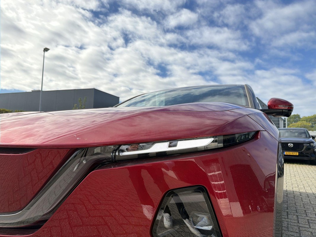 Mazda CX-6e