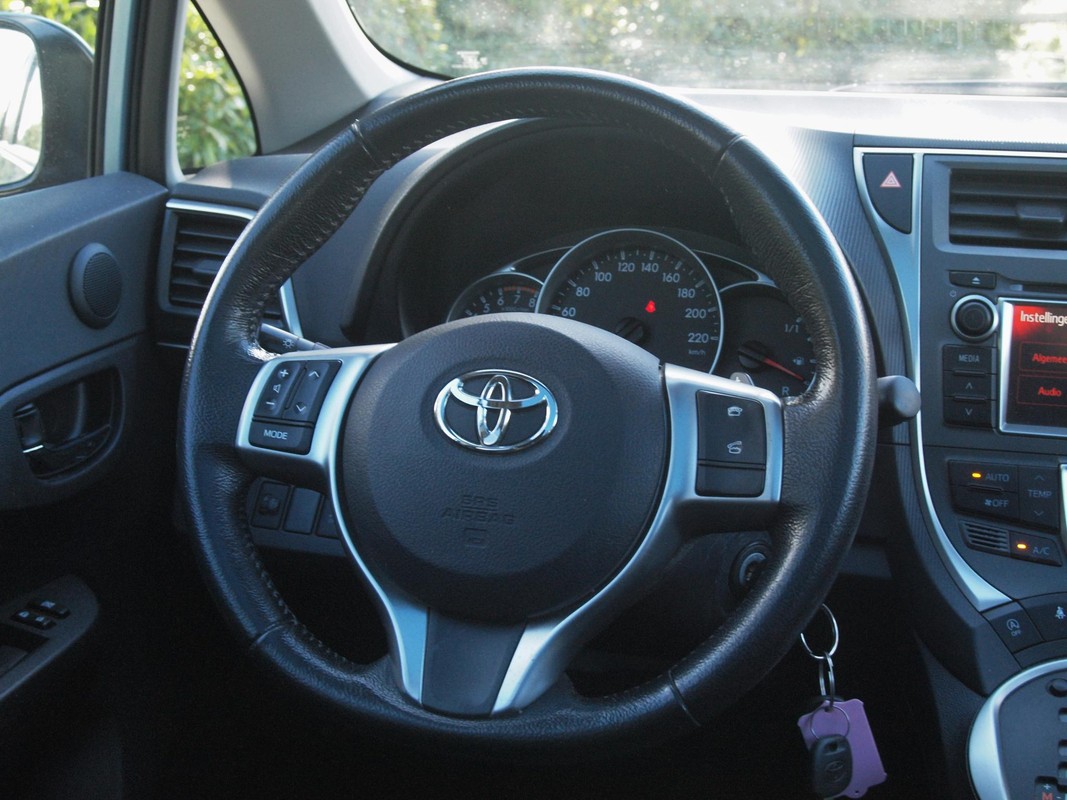 Toyota Verso-S