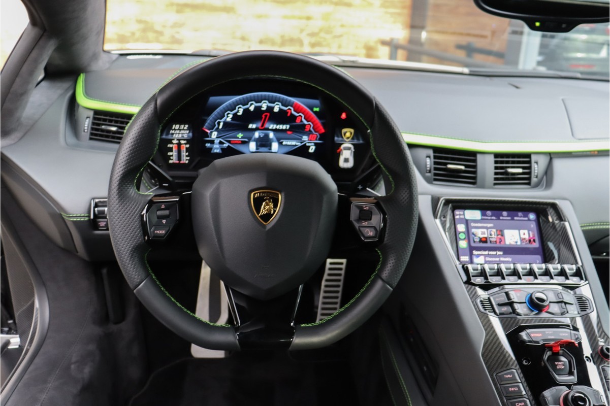 Lamborghini Aventador