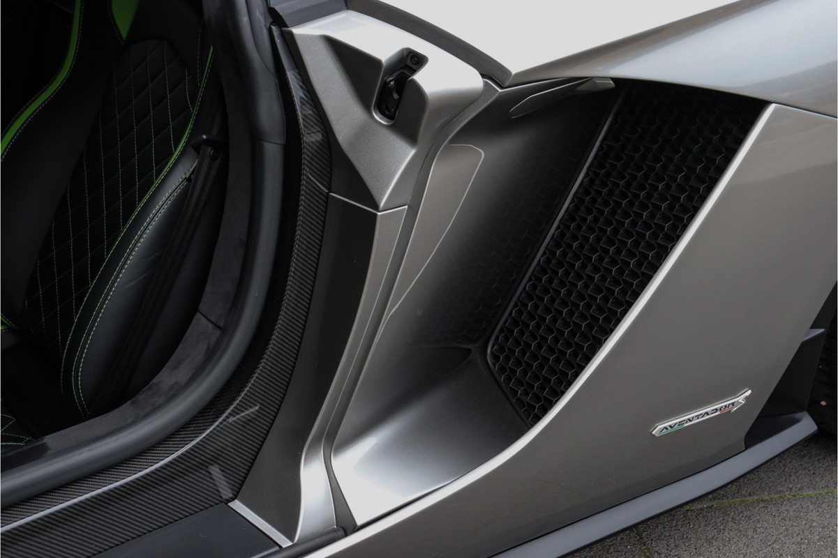 Lamborghini Aventador