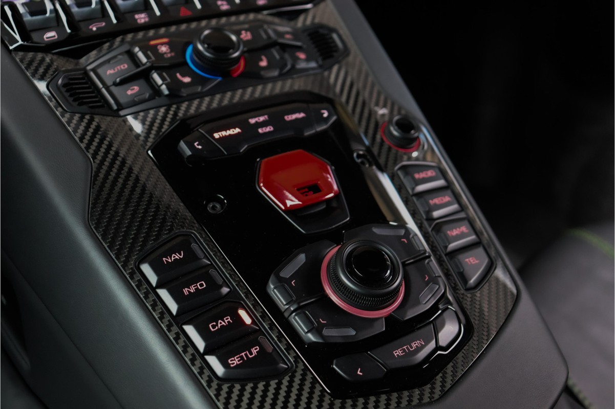 Lamborghini Aventador