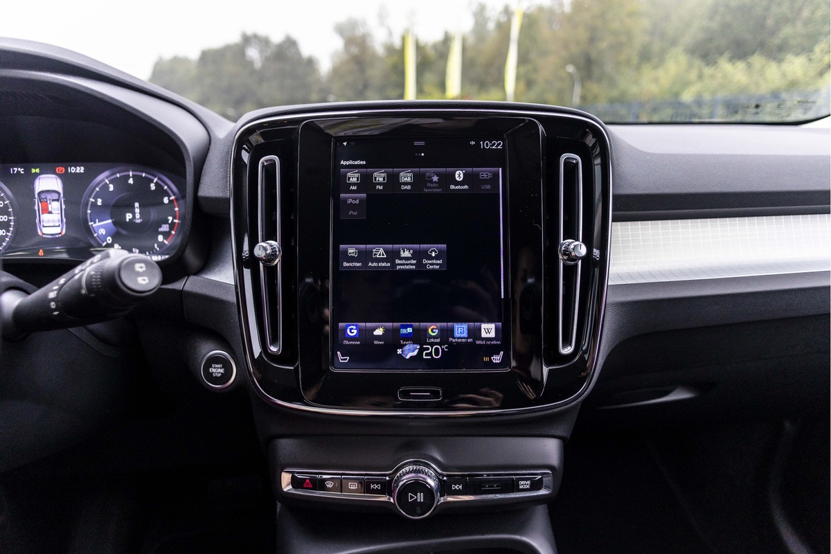 Volvo XC40