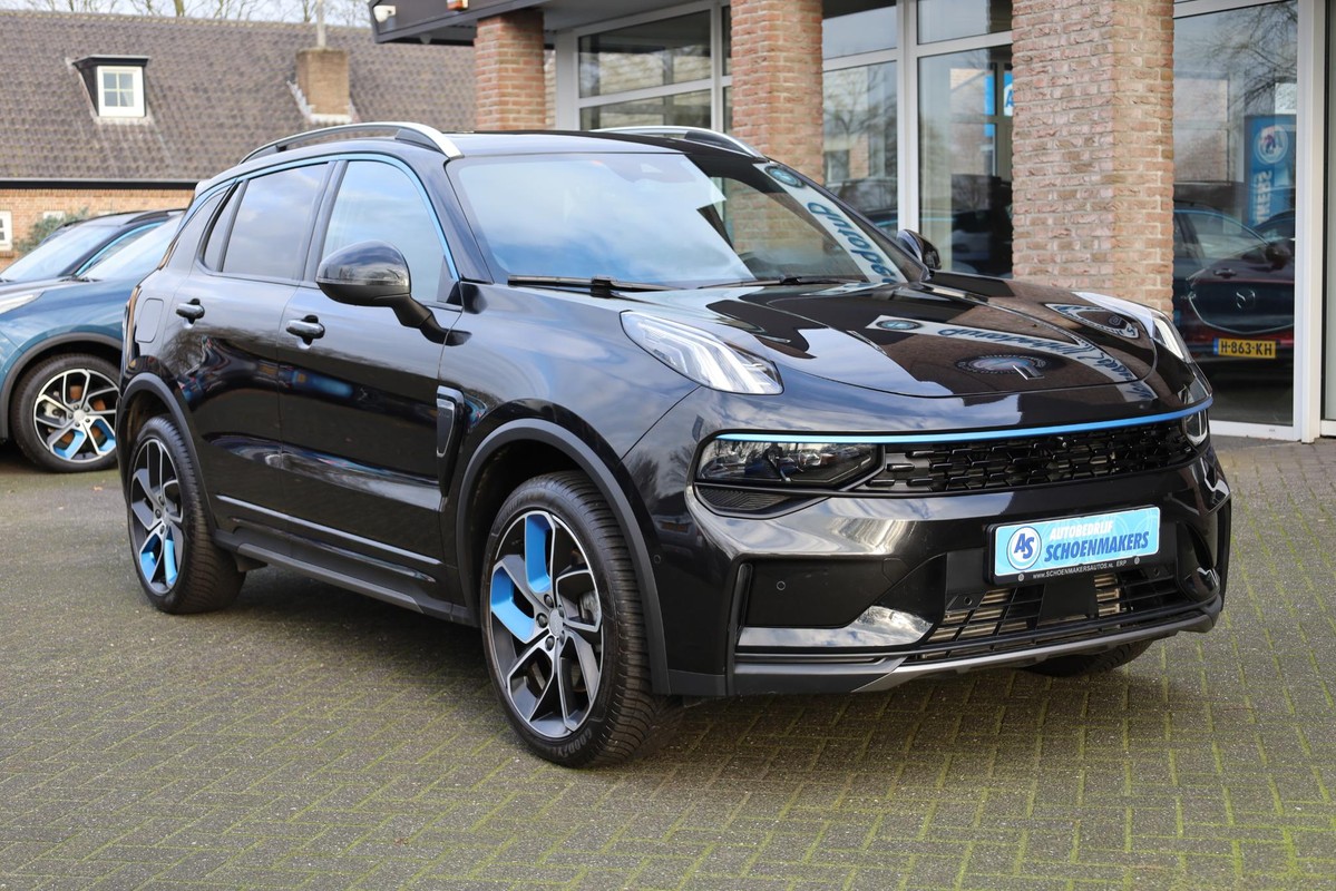 Lynk & Co 01