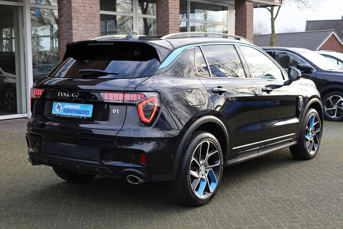 Lynk & Co 01