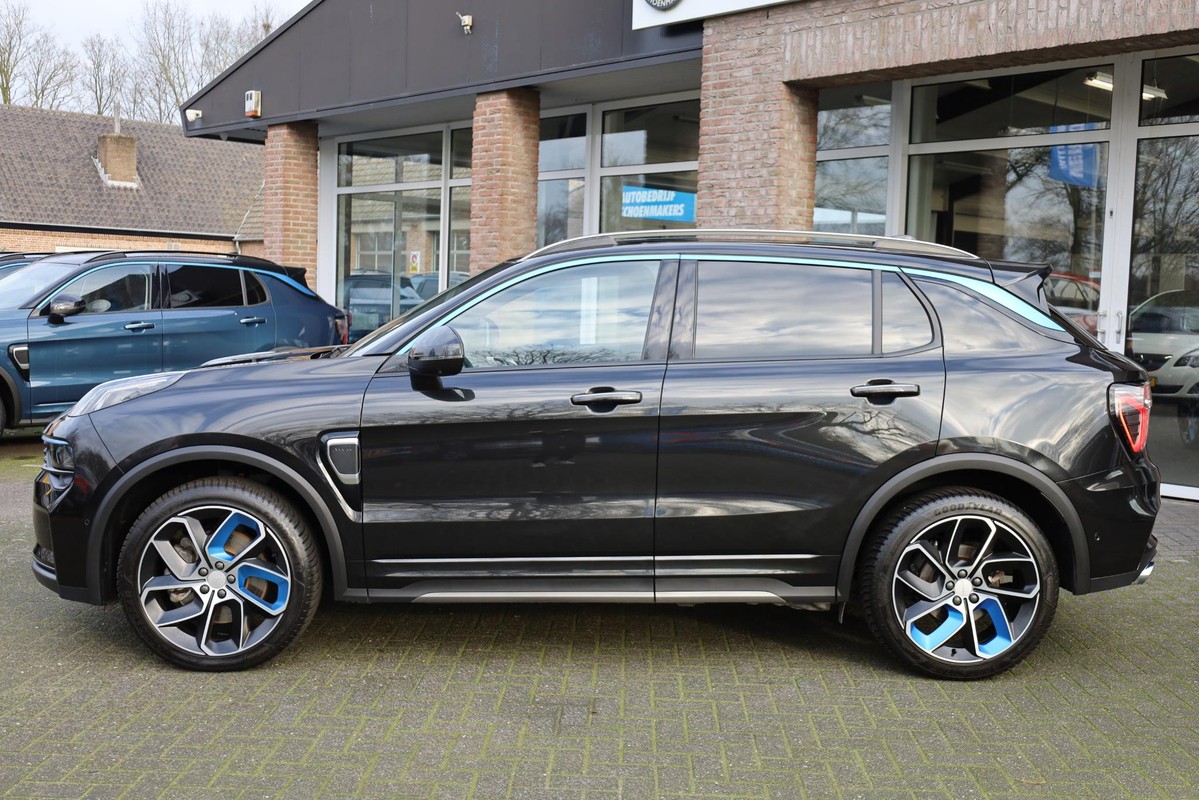 Lynk & Co 01