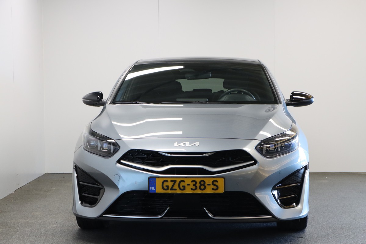 Kia ProCeed