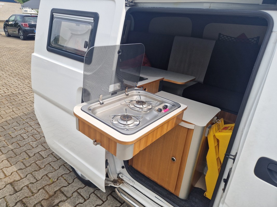 Nissan NV200