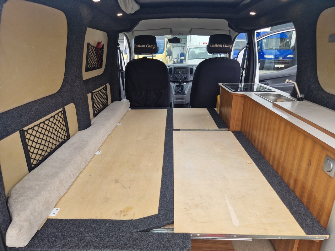 Nissan NV200