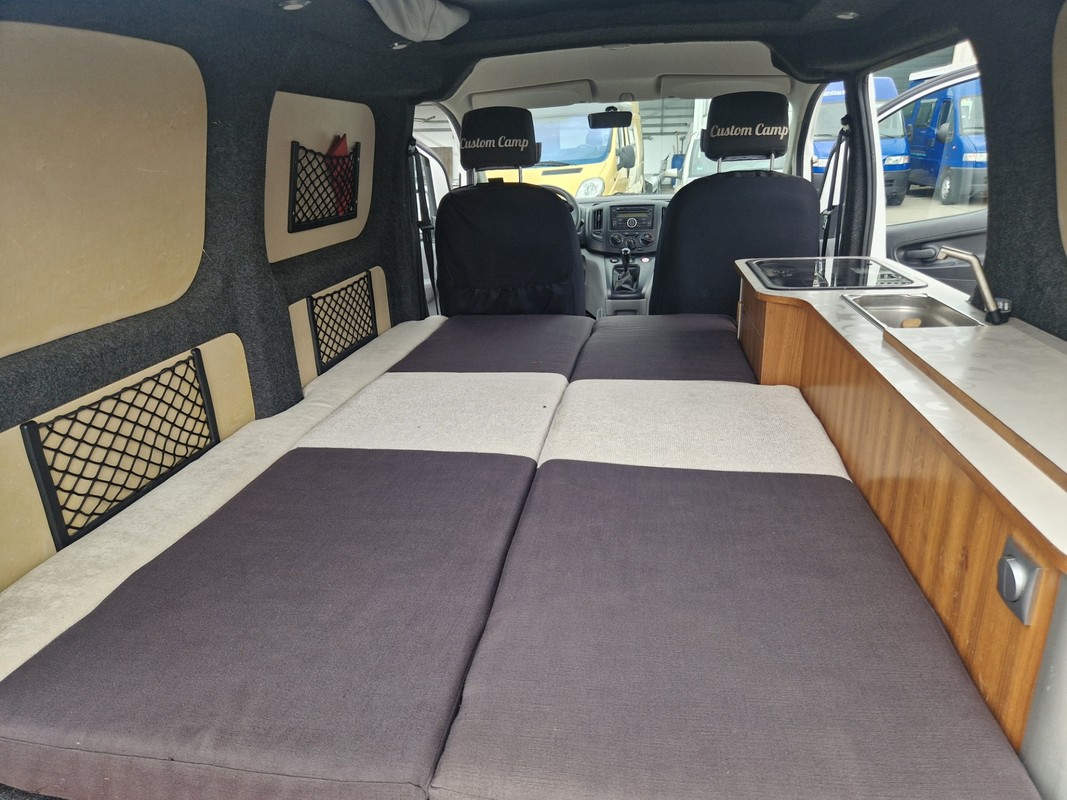 Nissan NV200