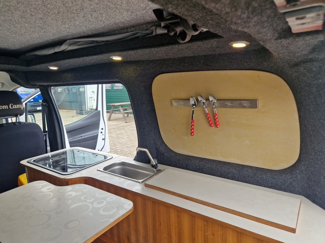 Nissan NV200