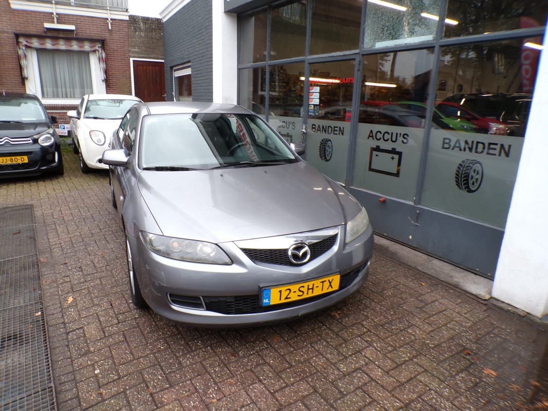 Mazda 6