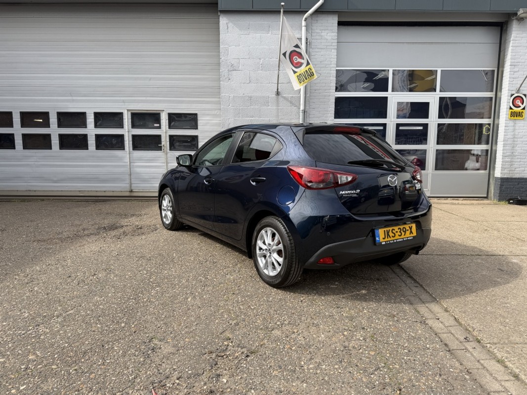 Mazda 2