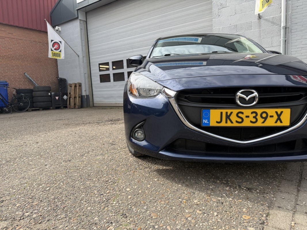 Mazda 2