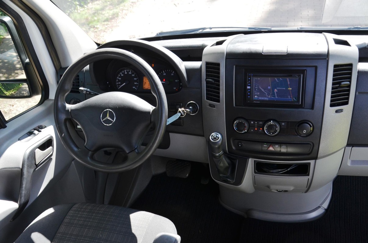 Mercedes-Benz Sprinter