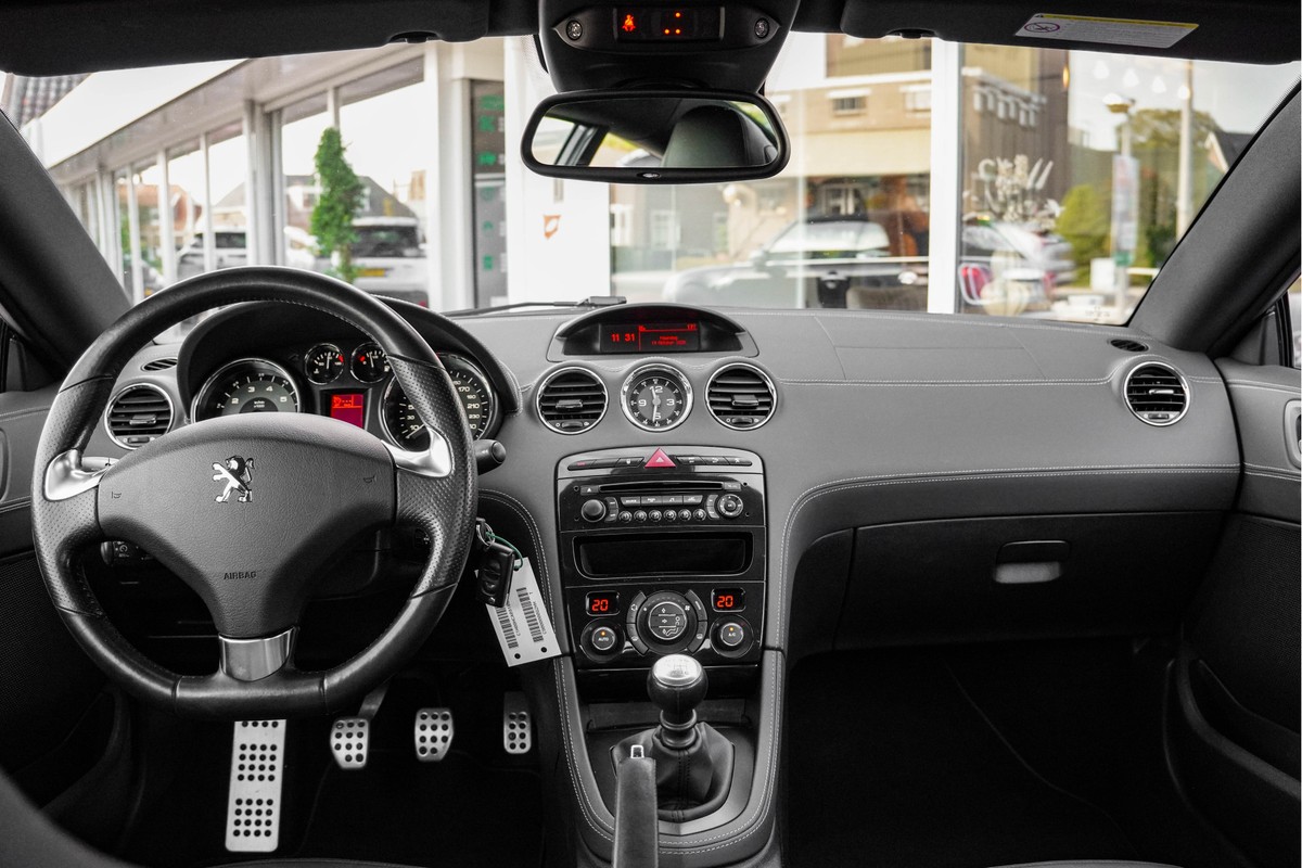 Peugeot RCZ