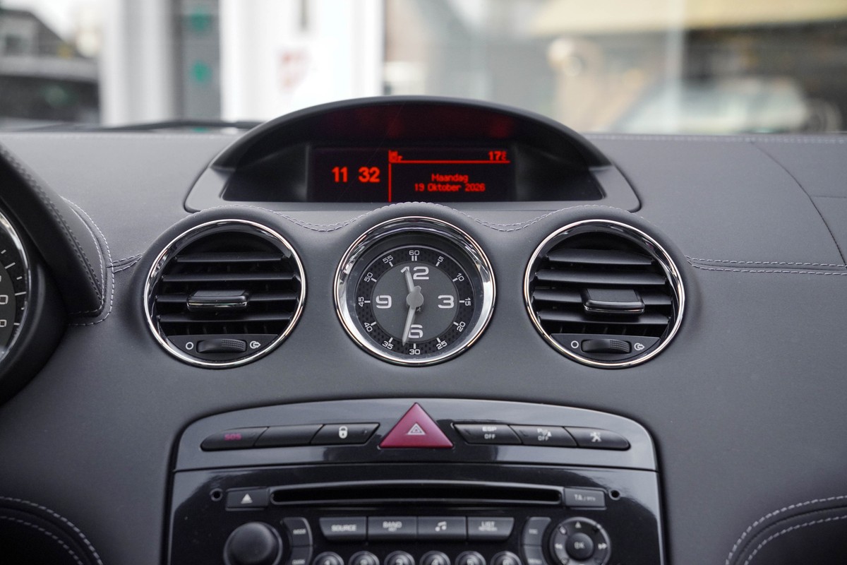 Peugeot RCZ