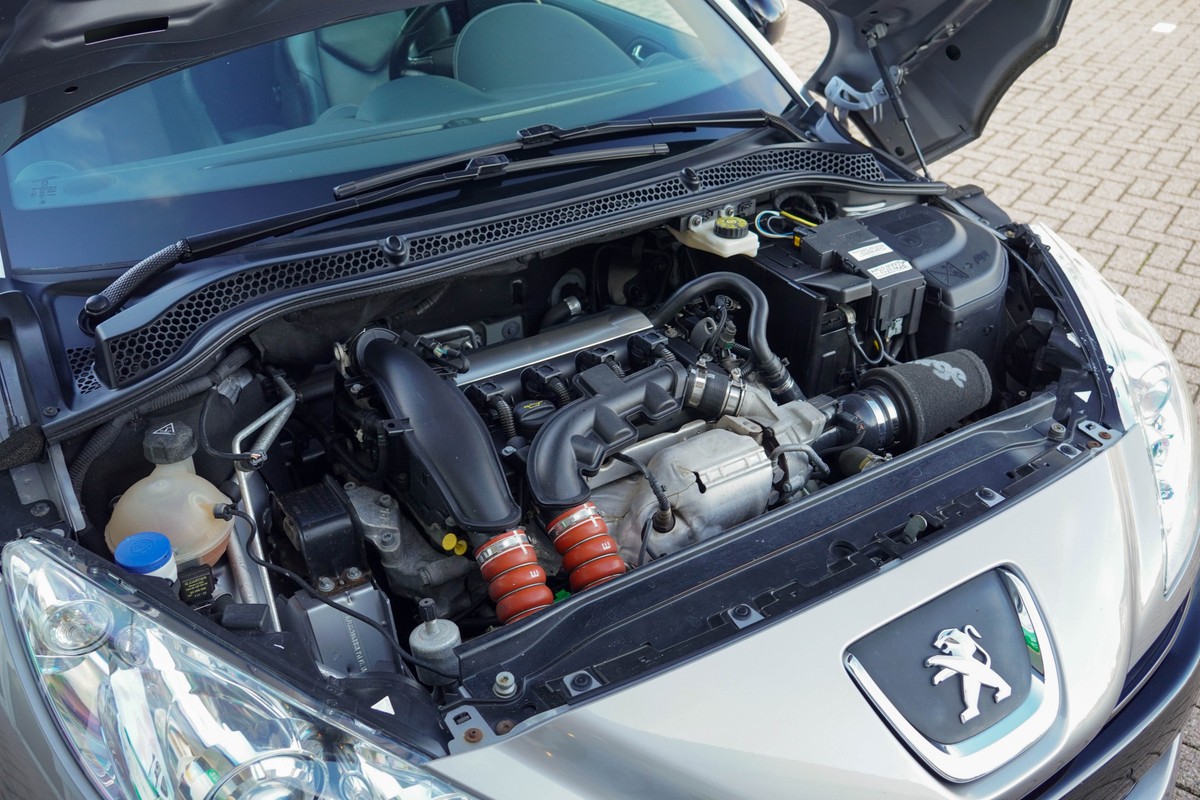 Peugeot RCZ