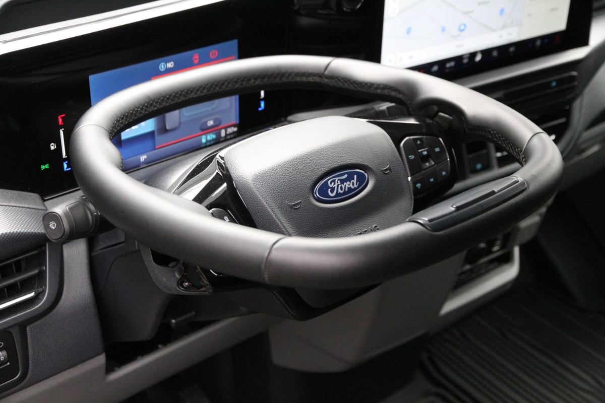 Ford E-Transit Custom
