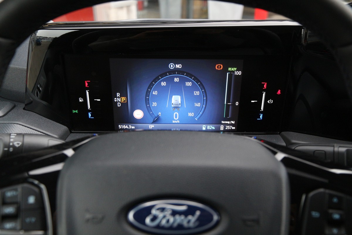 Ford E-Transit Custom