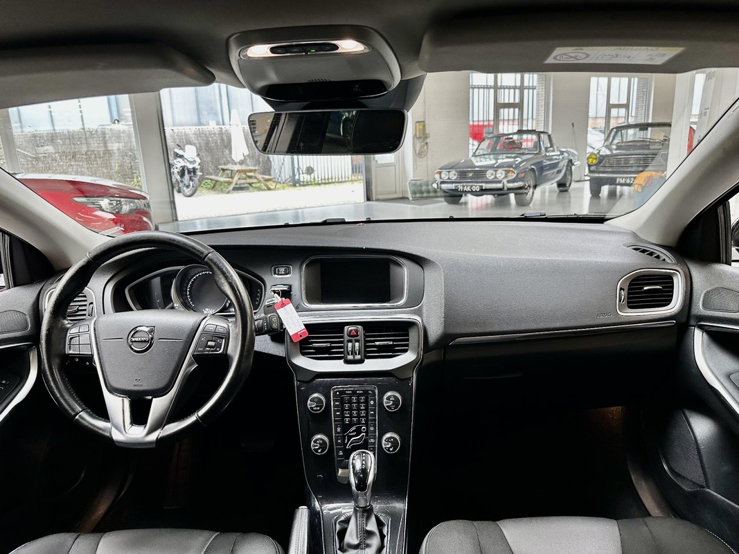 Volvo V40